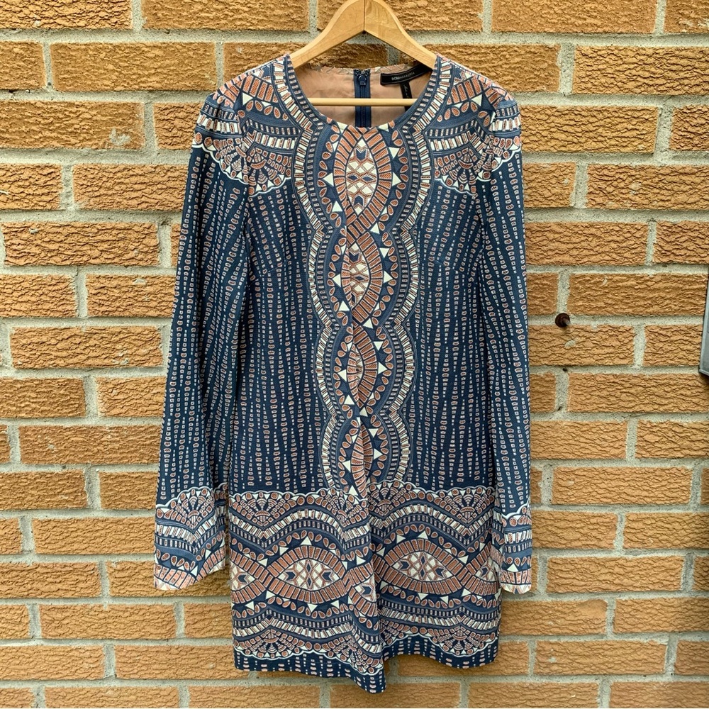 BCBG MaxAzria Paisley Print Mesh Overlay Crewneck Lined Long Sleeve Shift Dress